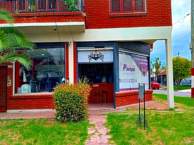 Frente de V8 Repuestos para Motores